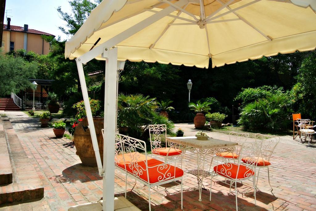 Hotel Villa Furia Bellaria-Igea Marina Eksteriør bilde