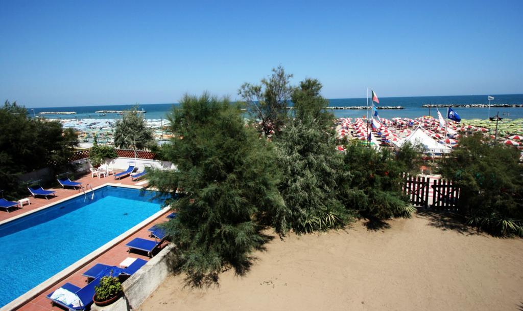 Hotel Villa Furia Bellaria-Igea Marina Eksteriør bilde