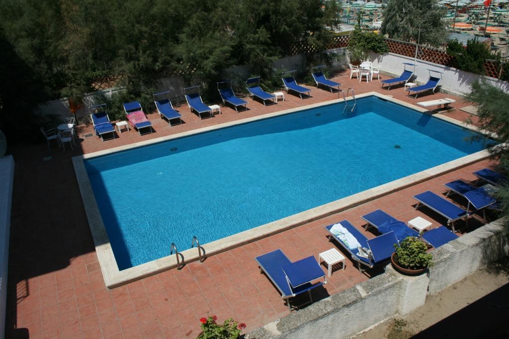 Hotel Villa Furia Bellaria-Igea Marina Eksteriør bilde